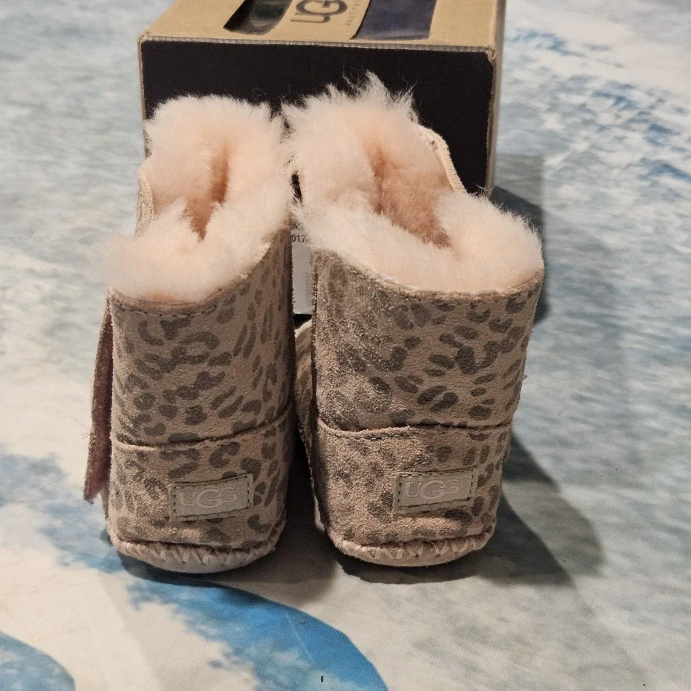 UGG Cassie Leopard Baby Boots Size 2/3 Pink Sheepskin 1001781 With Box